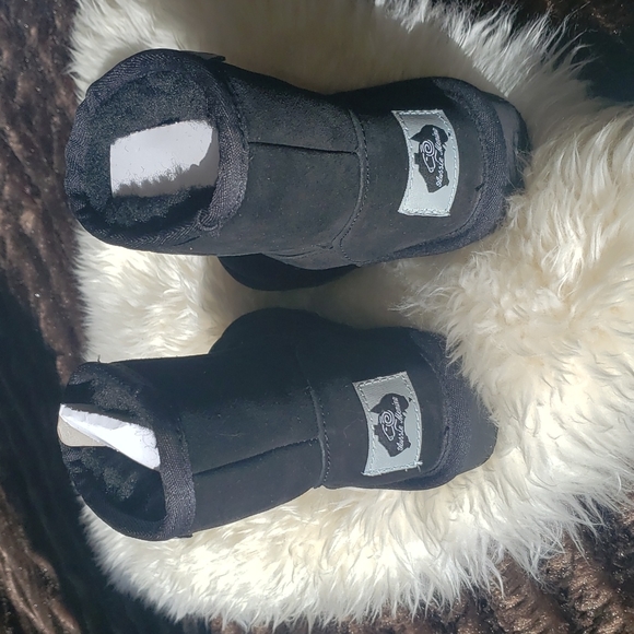 Aussie Merino Black Suede Boot 11Y NWT - Picture 4 of 9